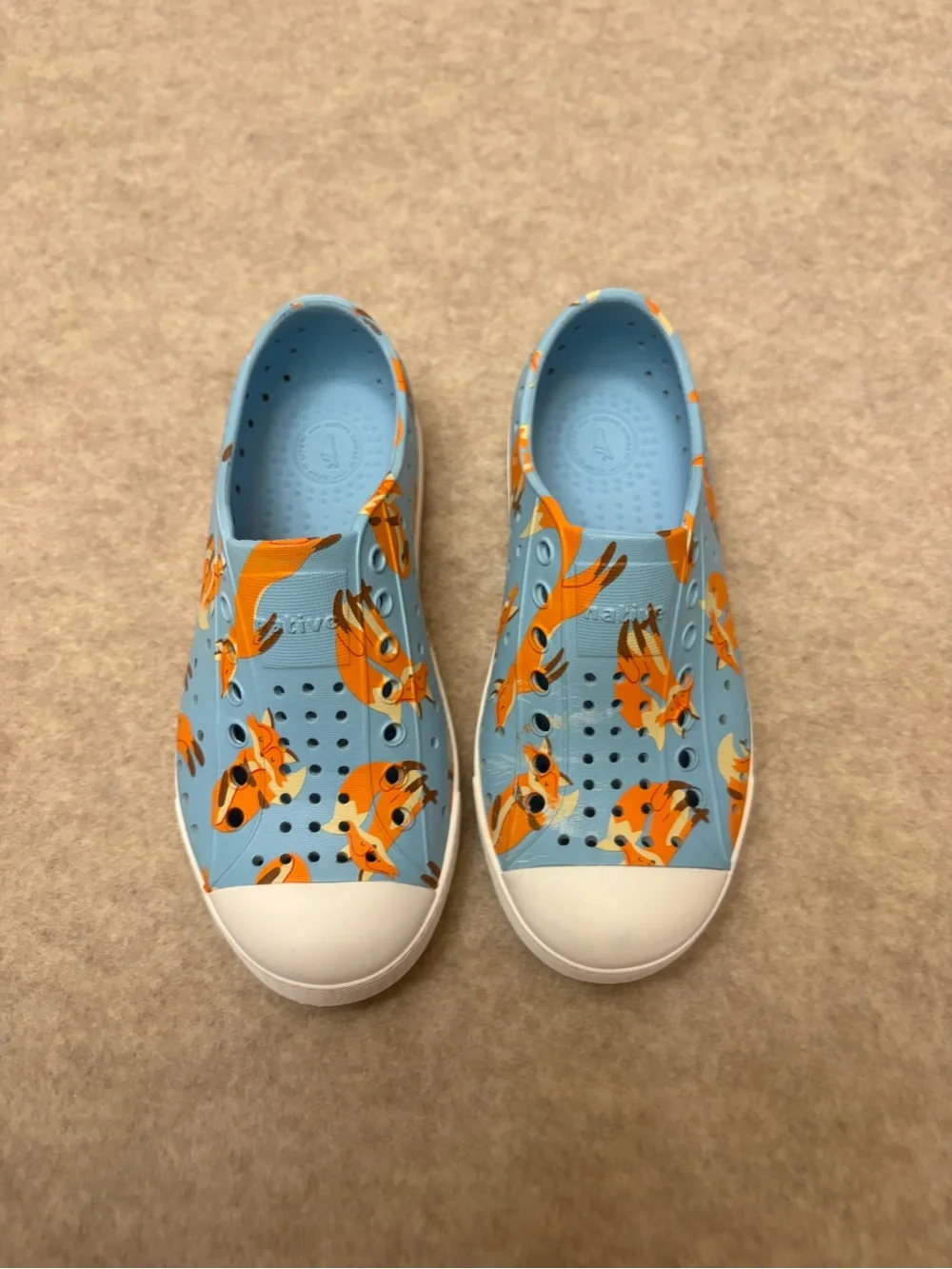 Native Jefferson Blue Orange Fox Slip On Water Comfort Shoes Little Boys Size 12